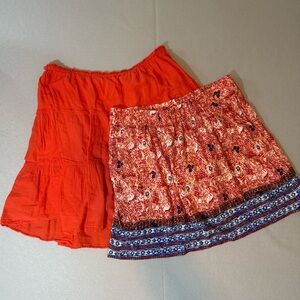 Women’s XL 2 Skirt Lot- GAP Coral/Red and Cabi Patterned Women's Skirt Set